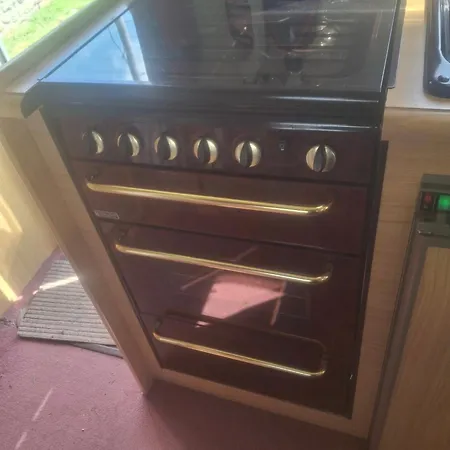Park House Farm Caravan 2 *